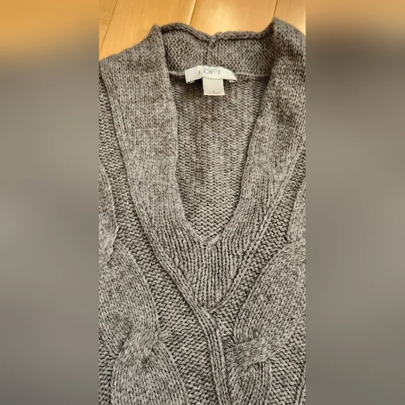 LOFT grey V neck wool blend sweater in size S - Picture 6 of 8